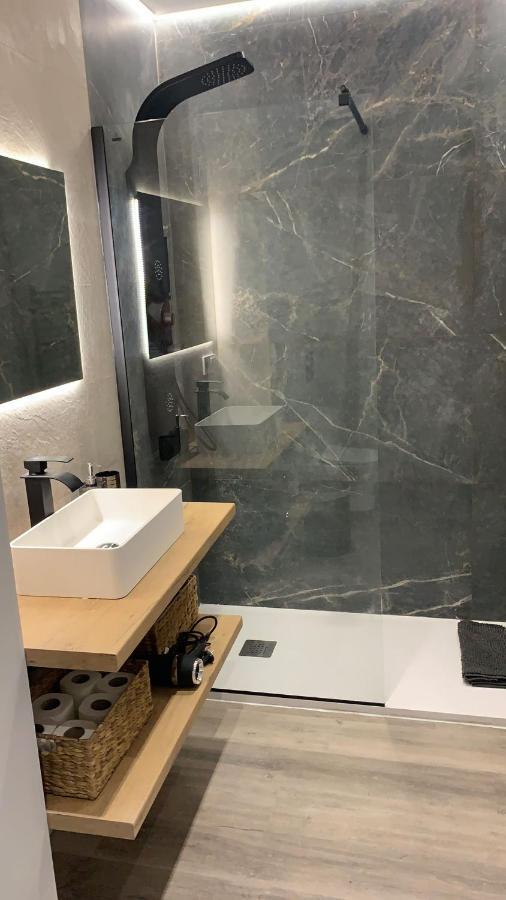 Rodillo By Lixloft En El Centro Y Cerca De La Gran Via Apartman Salamanca Kültér fotó